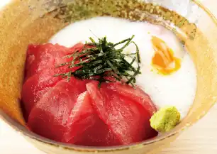 とろろ鉄火丼