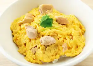 国産鶏のふわとろ親子丼